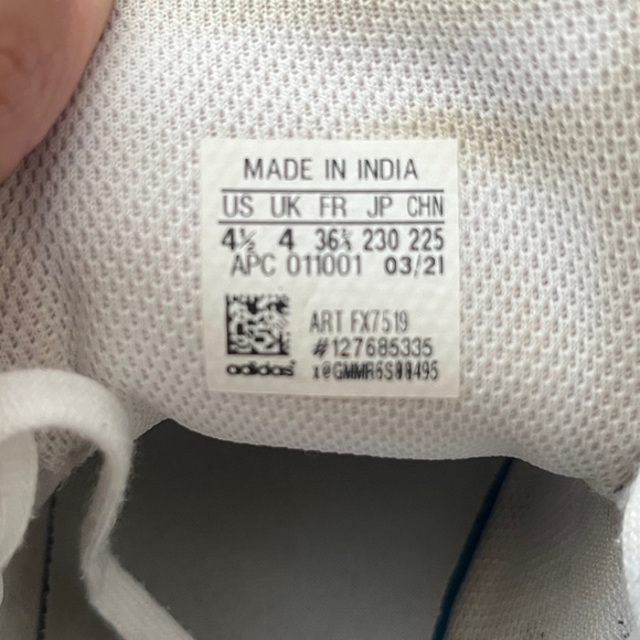 Adidas Originals Stan Smith Shoes – Boys – Size 4-1/2 - Picture 6 of 7